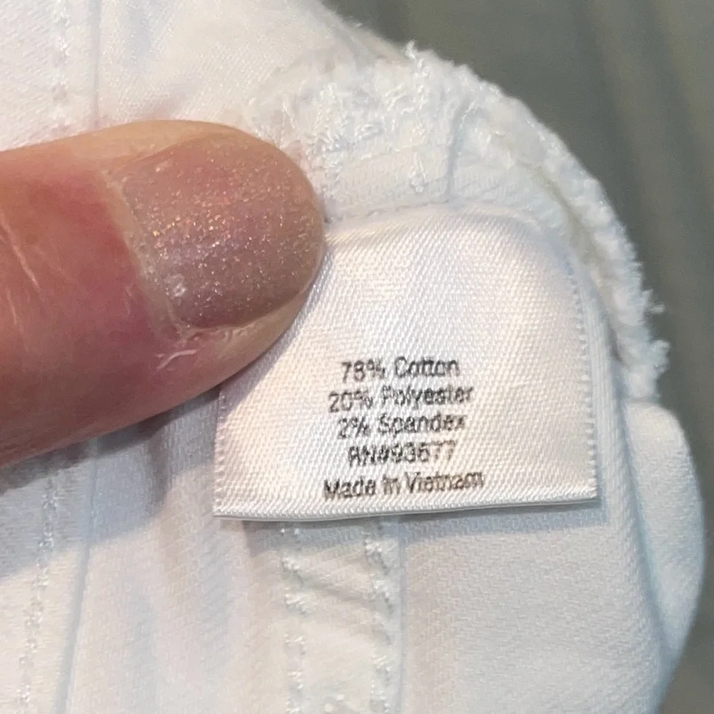 St. John's Bay White Skinny Leg Jeans / Pants-2 Pair (1 NWT) Size 20W - Picture 10 of 10